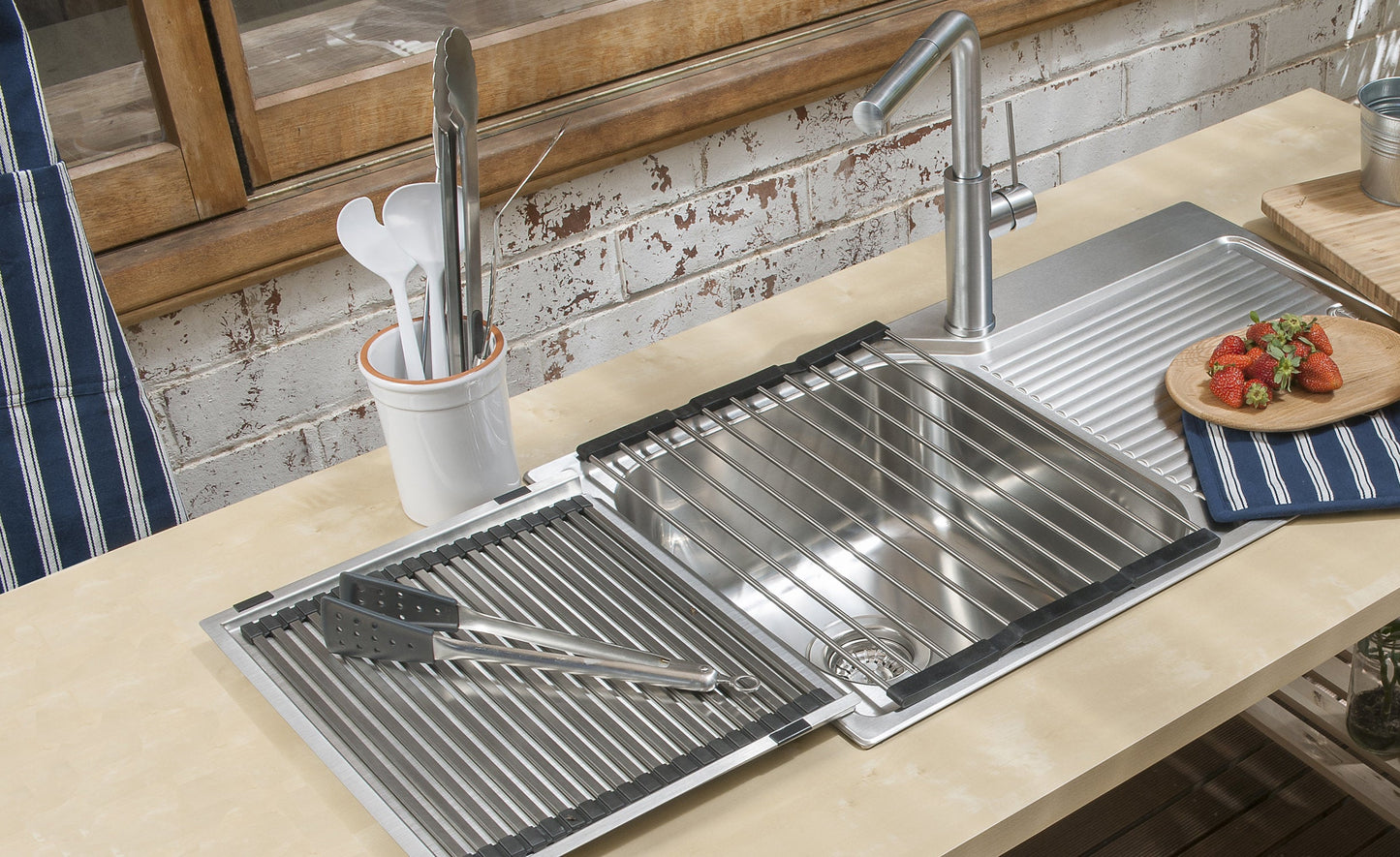 Oliveri NP621 Nu-Petite Single Bowl Right Hand Drainer Top Mount Sink